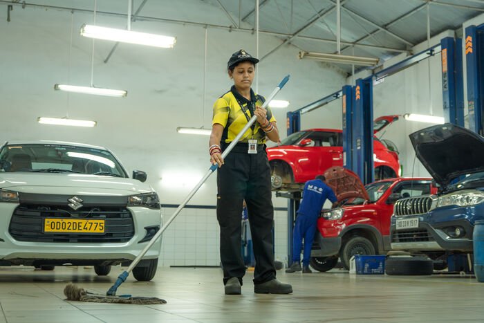Service centre cleaning